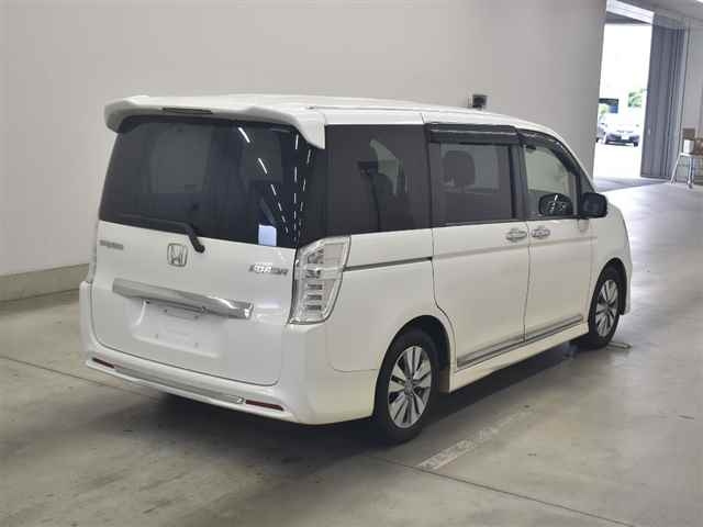 HONDA STEP WAGON 2013