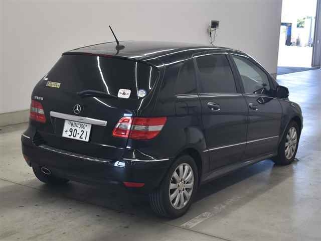 MERCEDES BENZ B CLASS 2011