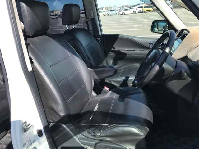 NISSAN SERENA 2013