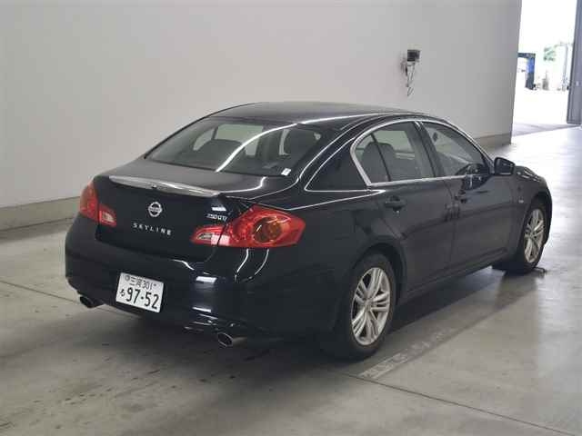 NISSAN SKYLINE 2010
