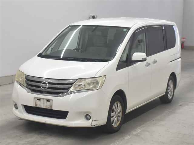 NISSAN SERENA 2011