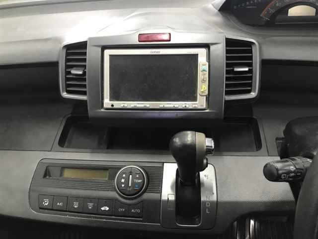 HONDA FREED 2010