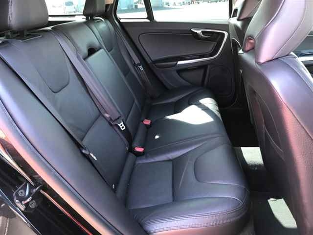 VOLVO V60 2012