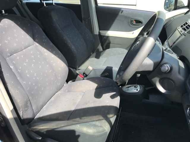 TOYOTA VITZ 2009