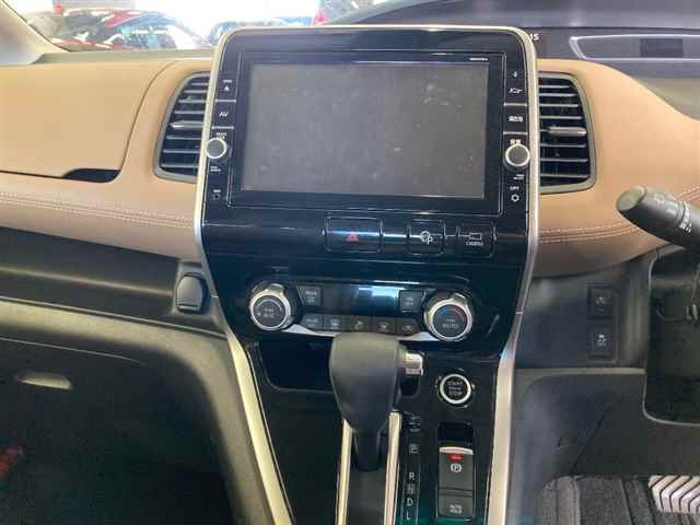 NISSAN SERENA 2017