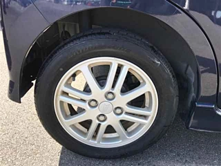 DAIHATSU TANTO 2010