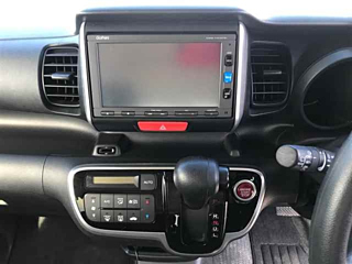 HONDA N BOX 2017