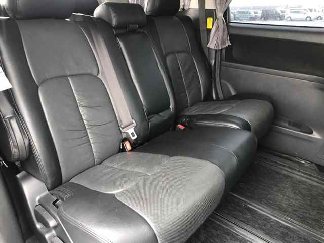 TOYOTA VELLFIRE 2012