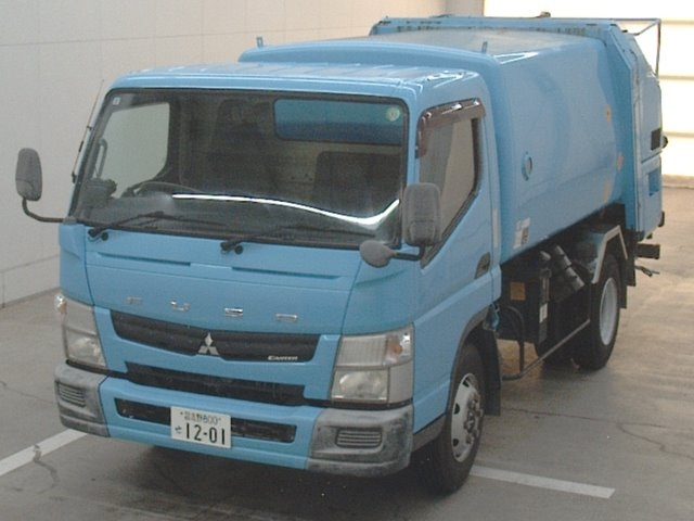 MITSUBISHI CANTER 2014