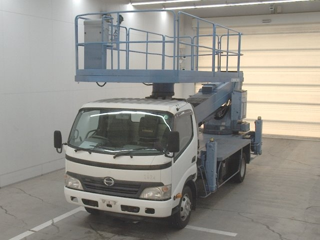 HINO DUTRO 2011