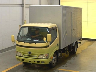 HINO DUTRO 2011