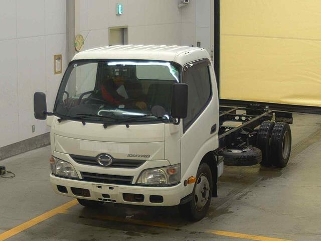 HINO DUTRO 2015