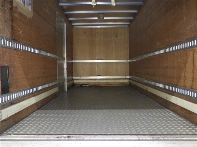 ISUZU ELF 2011