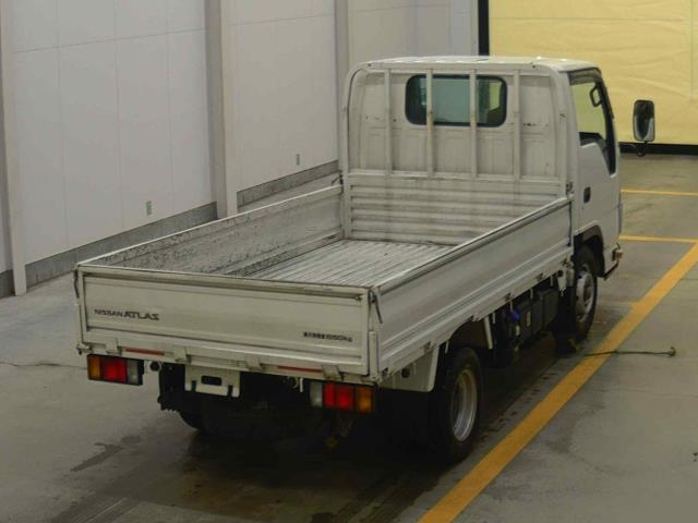 NISSAN ATLAS 2020