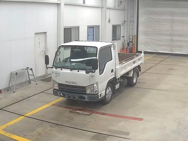 ISUZU ELF 2013