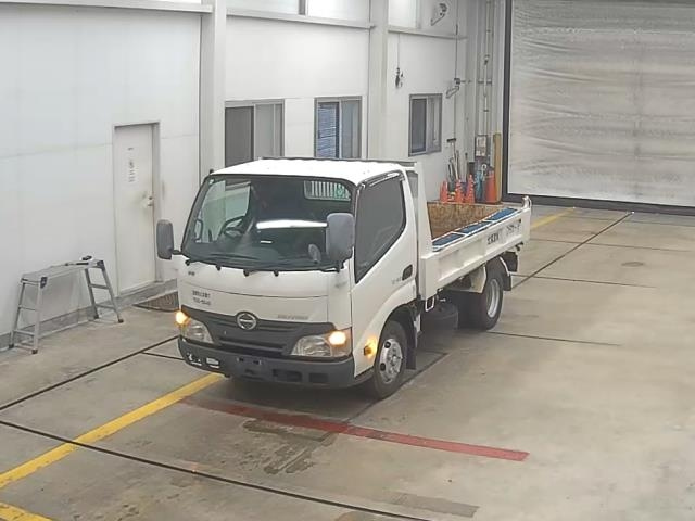 HINO DUTRO 2011