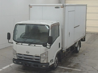 NISSAN ATLAS 2012