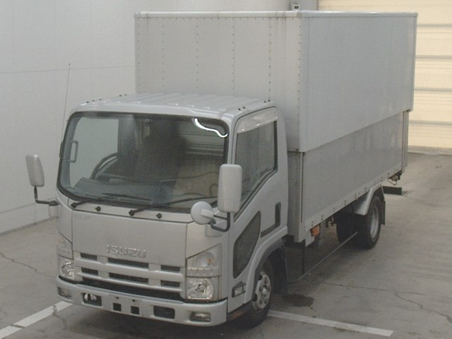 ISUZU ELF 2009