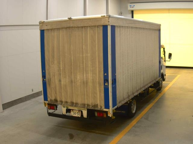 ISUZU ELF 2011