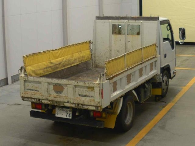 ISUZU ELF 2017
