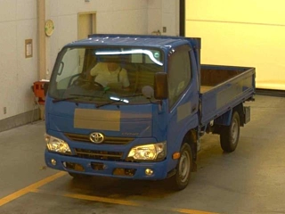 TOYOTA DYNA 2020