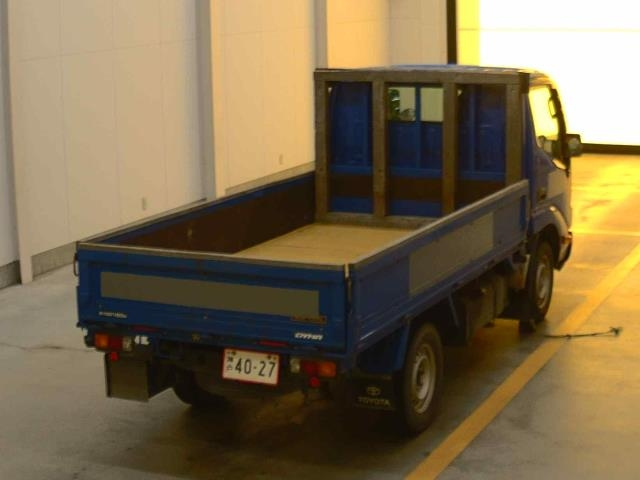 TOYOTA DYNA 2020