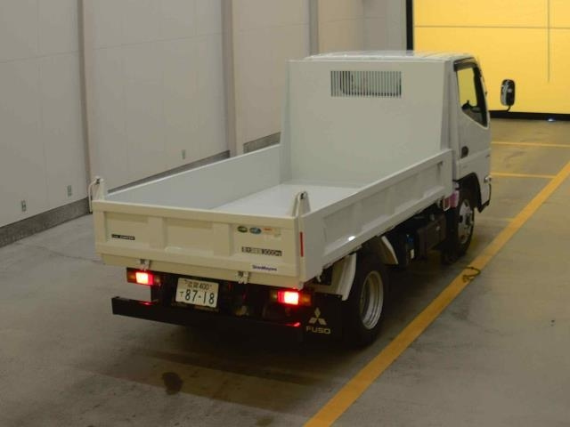 MITSUBISHI CANTER 2025