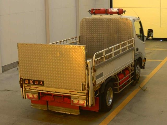 HINO DUTRO 2018