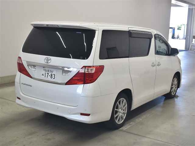 TOYOTA ALPHARD 2009