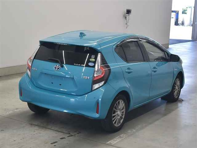 TOYOTA AQUA 2020