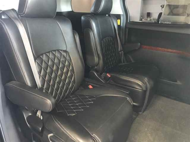 TOYOTA VELLFIRE 2011