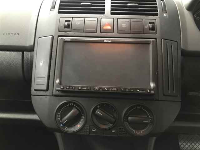 VOLKSWAGEN POLO 2008