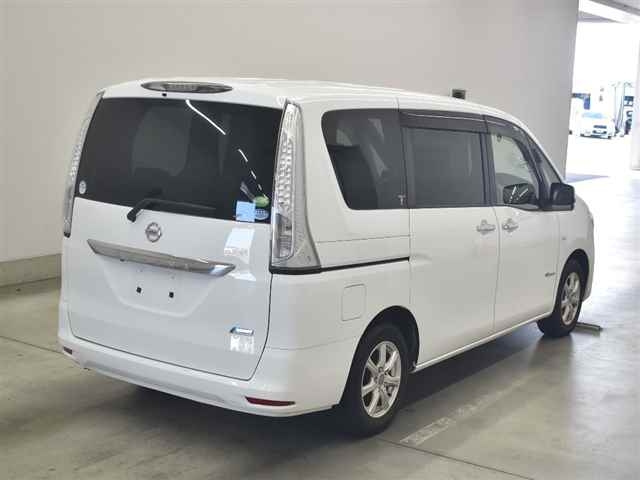 NISSAN SERENA 2013