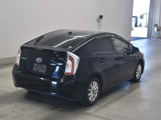 TOYOTA PRIUS 2012