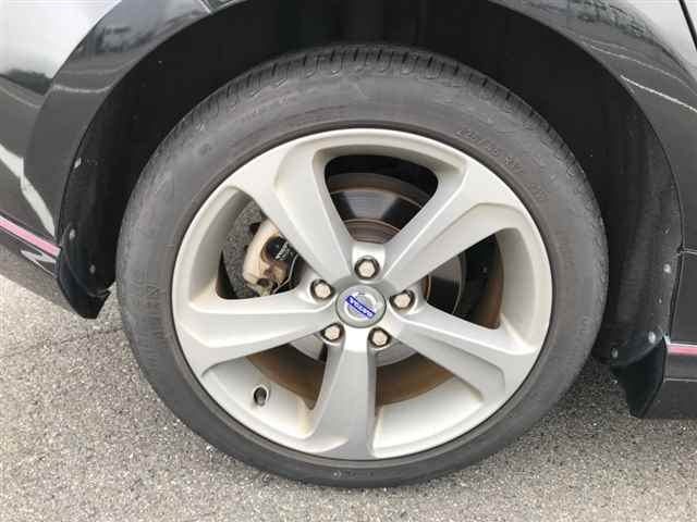VOLVO V40 2014