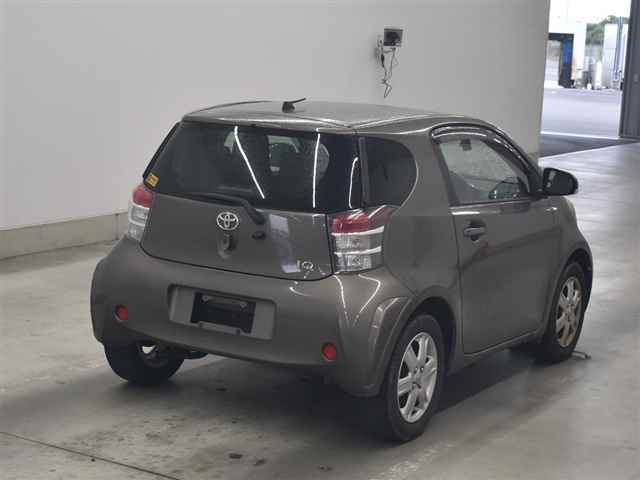 TOYOTA IQ 2009