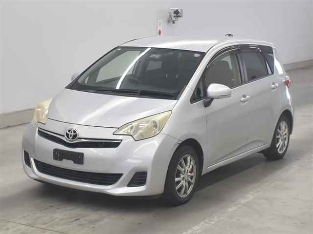 TOYOTA RACTIS 2012