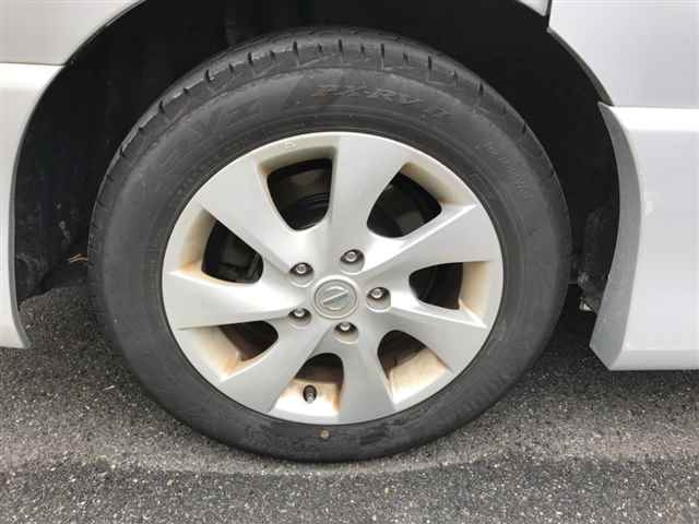 NISSAN SERENA 2011