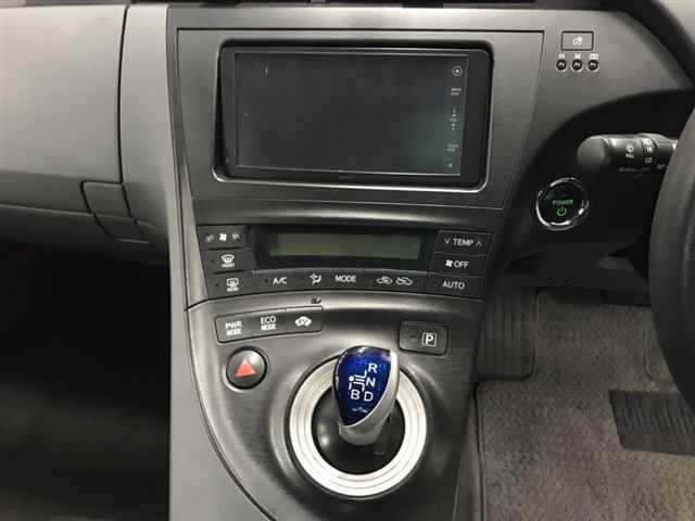 TOYOTA PRIUS 2010