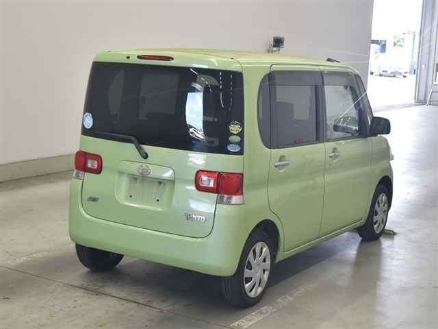 DAIHATSU TANTO 2013