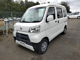 TOYOTA PIXIS VAN 2019