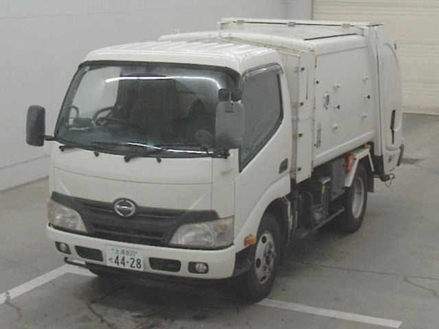 HINO DUTRO 2013