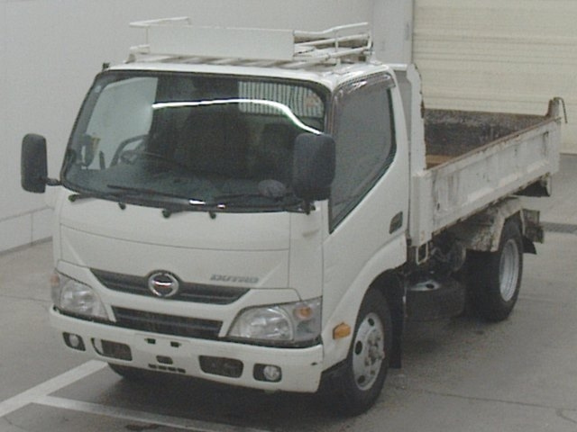 HINO DUTRO 2016