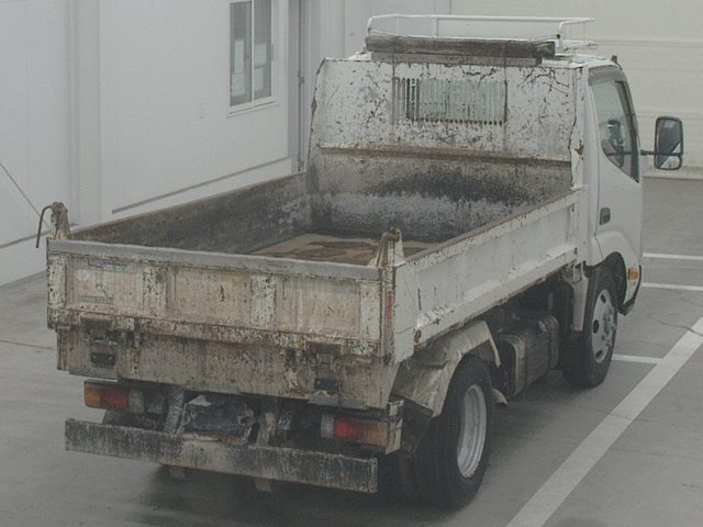 HINO DUTRO 2016