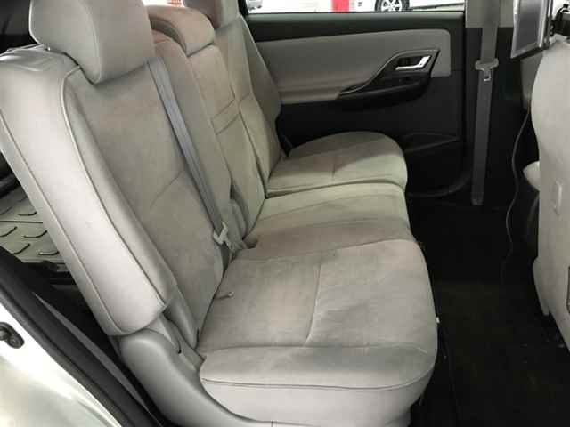 TOYOTA MARK X ZIO 2009