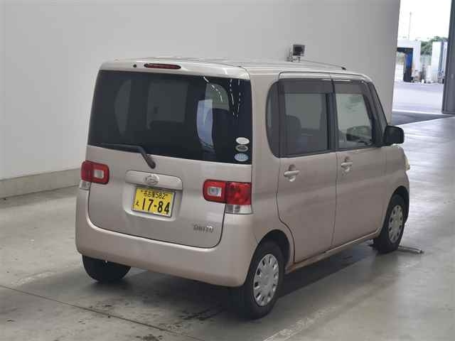 DAIHATSU TANTO 2010