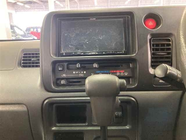DAIHATSU HIJET VAN 2013