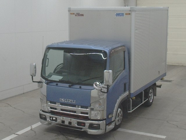 ISUZU ELF 2015