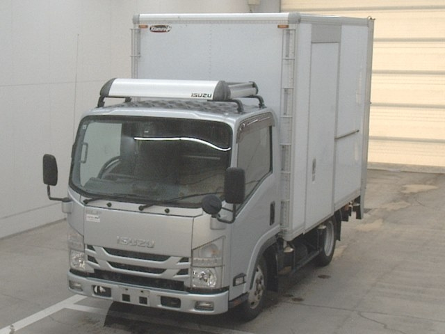 ISUZU ELF 2021