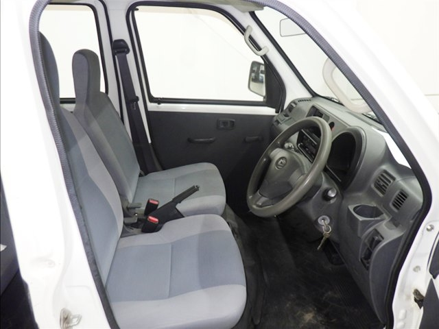 DAIHATSU HIJET VAN 2014